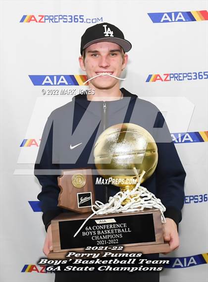 Thumbnail 1 in Hamilton vs. Perry (AIA 6A Final - Awards) photogallery.