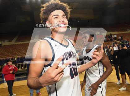 Thumbnail 1 in Hamilton vs. Perry (AIA 6A Final - Awards) photogallery.