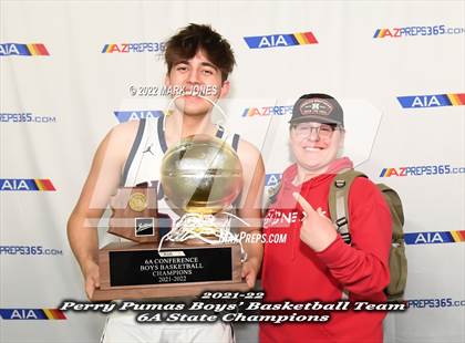 Thumbnail 3 in Hamilton vs. Perry (AIA 6A Final - Awards) photogallery.