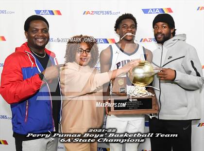 Thumbnail 2 in Hamilton vs. Perry (AIA 6A Final - Awards) photogallery.