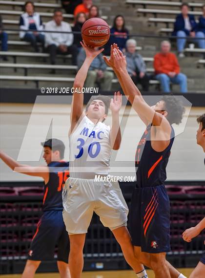 Thumbnail 2 in MacArthur [Douglas] vs Brandeis (NEISD/NISD Basketball Tournament) photogallery.