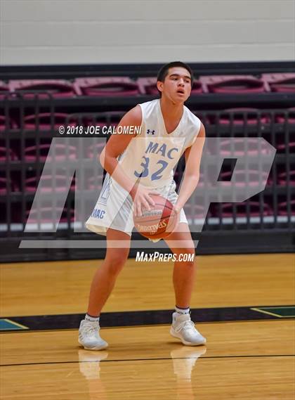 Thumbnail 1 in MacArthur [Douglas] vs Brandeis (NEISD/NISD Basketball Tournament) photogallery.