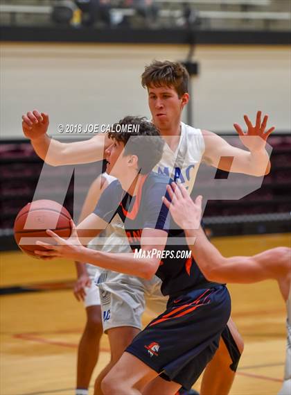 Thumbnail 2 in MacArthur [Douglas] vs Brandeis (NEISD/NISD Basketball Tournament) photogallery.