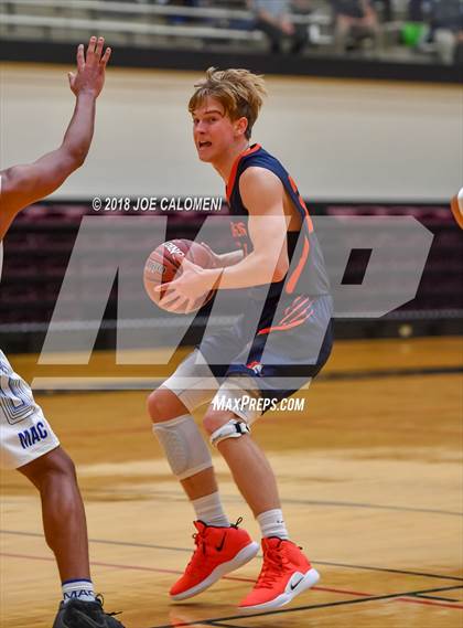 Thumbnail 3 in MacArthur [Douglas] vs Brandeis (NEISD/NISD Basketball Tournament) photogallery.