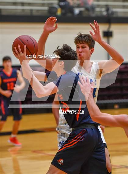 Thumbnail 3 in MacArthur [Douglas] vs Brandeis (NEISD/NISD Basketball Tournament) photogallery.