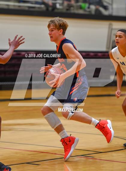 Thumbnail 2 in MacArthur [Douglas] vs Brandeis (NEISD/NISD Basketball Tournament) photogallery.
