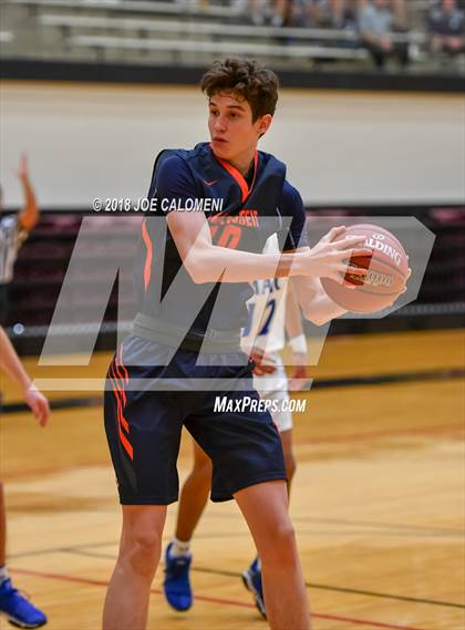 Thumbnail 1 in MacArthur [Douglas] vs Brandeis (NEISD/NISD Basketball Tournament) photogallery.