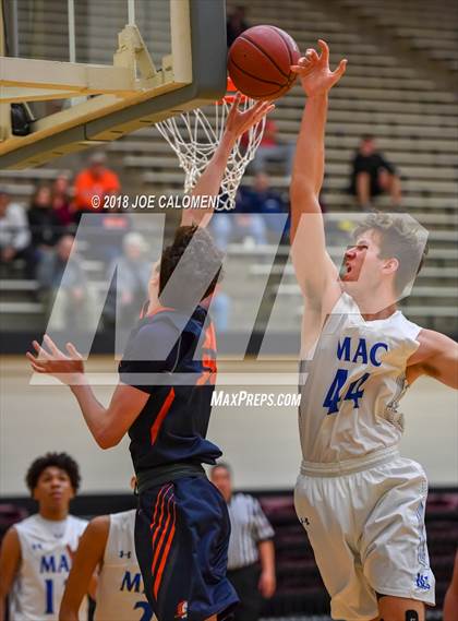 Thumbnail 1 in MacArthur [Douglas] vs Brandeis (NEISD/NISD Basketball Tournament) photogallery.