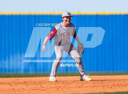 Thumbnail 2 in Perry vs. Duncan photogallery.