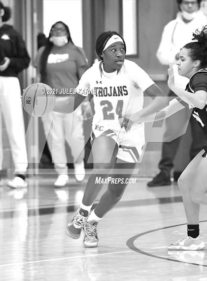 Thumbnail 2 in Fountain-Fort Carson vs Desert Oasis (Tarkanian Classic) photogallery.