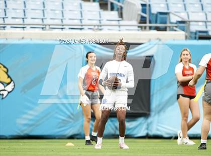 Thumbnail 3 in University vs Ridgeview (Jaguars Preseason Classic) photogallery.