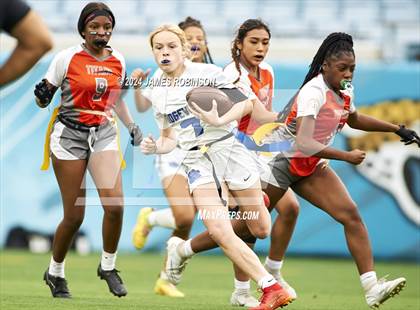 Thumbnail 2 in University vs Ridgeview (Jaguars Preseason Classic) photogallery.