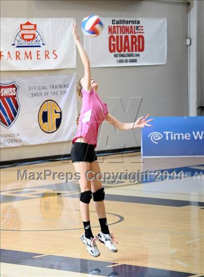 Thumbnail 2 in Albany vs. Cathedral Catholic (CIF State D3 Final) photogallery.
