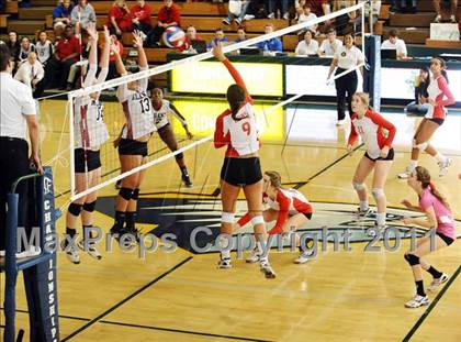 Thumbnail 3 in Albany vs. Cathedral Catholic (CIF State D3 Final) photogallery.
