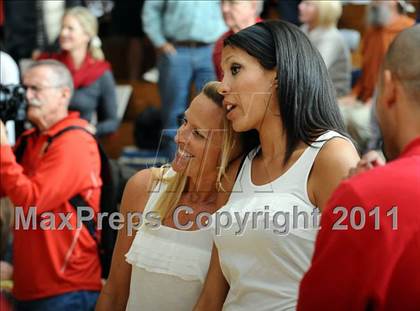 Thumbnail 2 in Albany vs. Cathedral Catholic (CIF State D3 Final) photogallery.