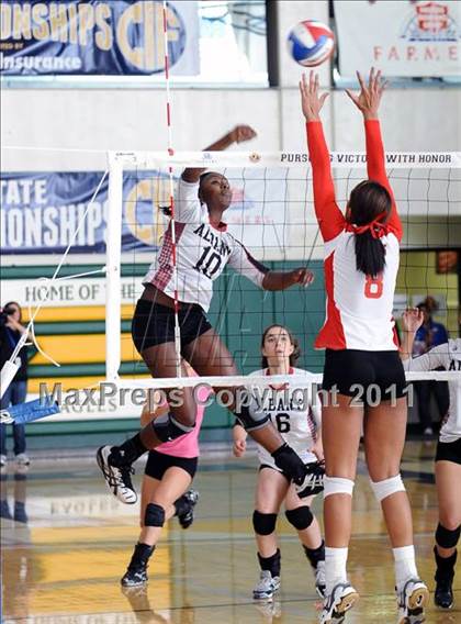 Thumbnail 2 in Albany vs. Cathedral Catholic (CIF State D3 Final) photogallery.