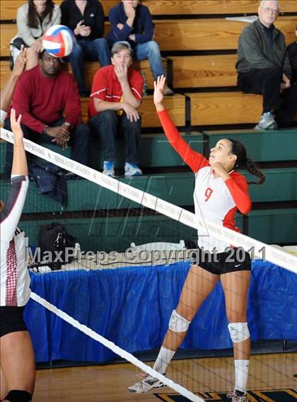 Thumbnail 1 in Albany vs. Cathedral Catholic (CIF State D3 Final) photogallery.