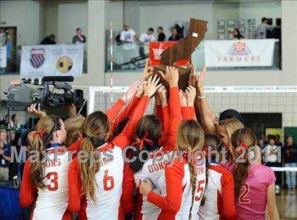 Thumbnail 3 in Albany vs. Cathedral Catholic (CIF State D3 Final) photogallery.