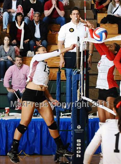 Thumbnail 2 in Albany vs. Cathedral Catholic (CIF State D3 Final) photogallery.