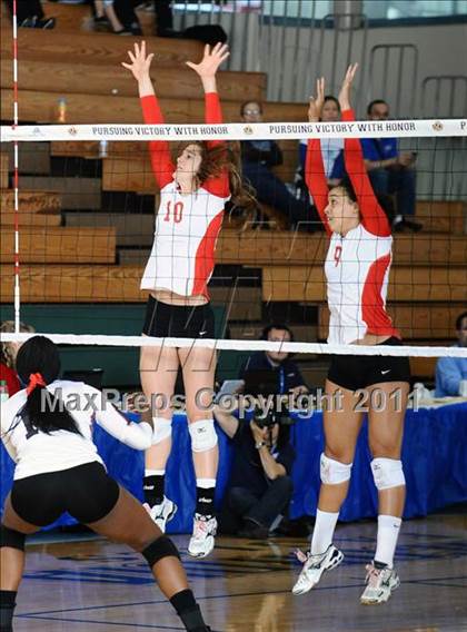 Thumbnail 3 in Albany vs. Cathedral Catholic (CIF State D3 Final) photogallery.