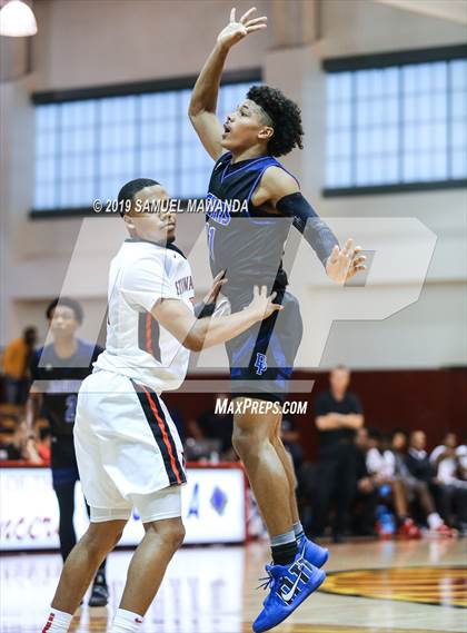 Thumbnail 2 in Etiwanda vs Desert Pines (SoCal Vegas Showdown) photogallery.