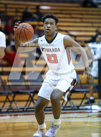 Thumbnail 2 in Etiwanda vs Desert Pines (SoCal Vegas Showdown) photogallery.