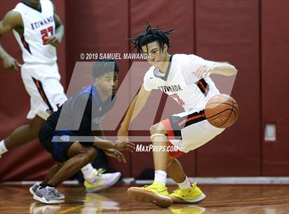 Thumbnail 3 in Etiwanda vs Desert Pines (SoCal Vegas Showdown) photogallery.