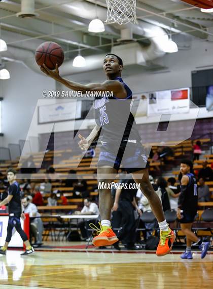Thumbnail 2 in Etiwanda vs Desert Pines (SoCal Vegas Showdown) photogallery.