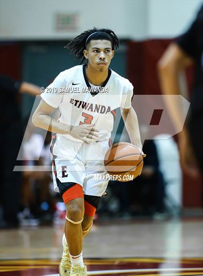 Thumbnail 2 in Etiwanda vs Desert Pines (SoCal Vegas Showdown) photogallery.
