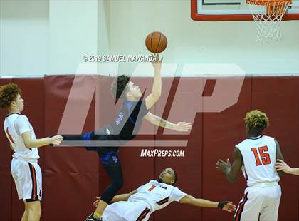 Thumbnail 1 in Etiwanda vs Desert Pines (SoCal Vegas Showdown) photogallery.