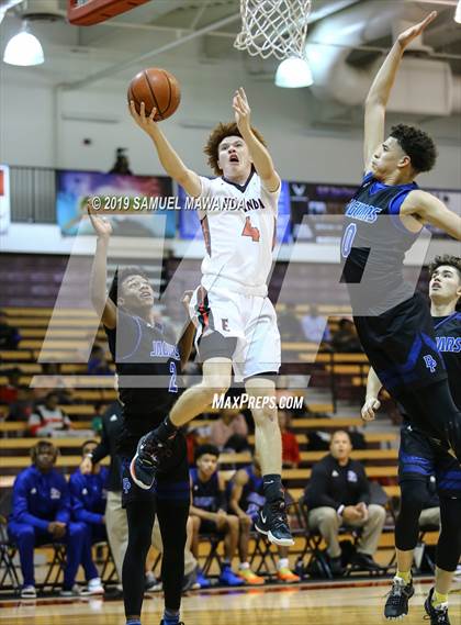 Thumbnail 1 in Etiwanda vs Desert Pines (SoCal Vegas Showdown) photogallery.
