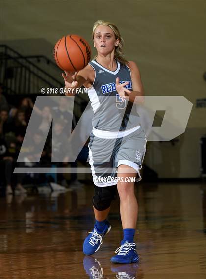Thumbnail 3 in Red Bank @ Soddy Daisy photogallery.