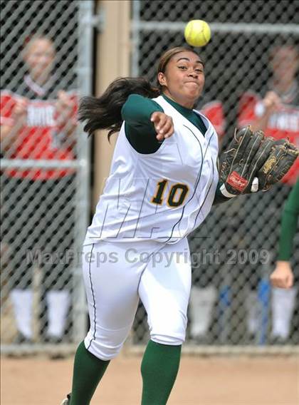 Thumbnail 2 in Cajon vs. Murrieta Valley (Michelle Carew Classic) photogallery.