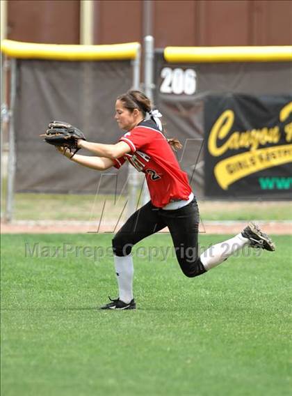 Thumbnail 2 in Cajon vs. Murrieta Valley (Michelle Carew Classic) photogallery.