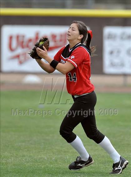 Thumbnail 1 in Cajon vs. Murrieta Valley (Michelle Carew Classic) photogallery.