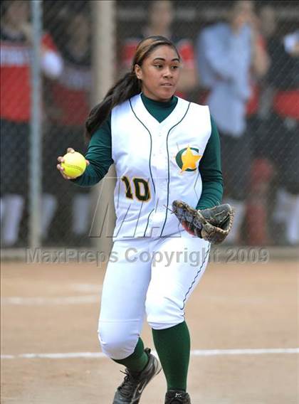 Thumbnail 2 in Cajon vs. Murrieta Valley (Michelle Carew Classic) photogallery.