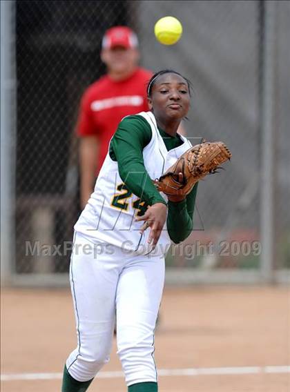 Thumbnail 2 in Cajon vs. Murrieta Valley (Michelle Carew Classic) photogallery.