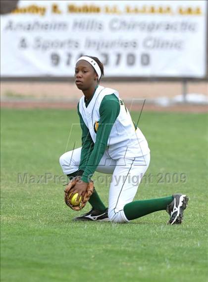 Thumbnail 2 in Cajon vs. Murrieta Valley (Michelle Carew Classic) photogallery.