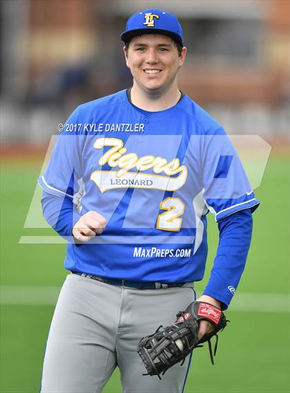 Thumbnail 2 in Leonard vs Sam Rayburn (Anna Tournament) photogallery.