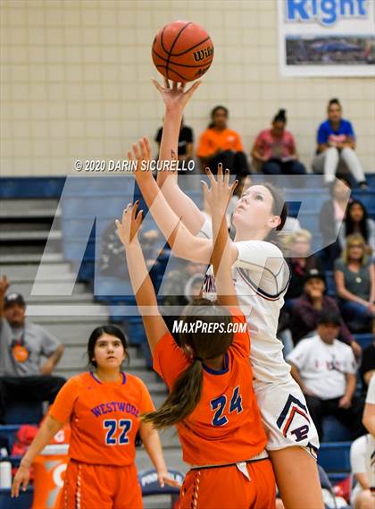 Thumbnail 2 in Westwood @ Pinnacle (AIA 6A Quarterfinals) photogallery.