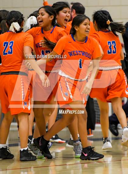 Thumbnail 1 in Westwood @ Pinnacle (AIA 6A Quarterfinals) photogallery.