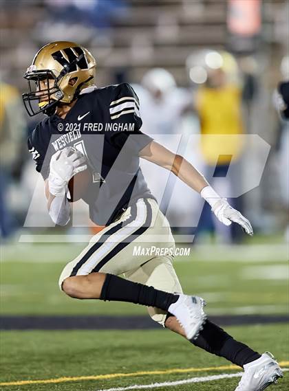 Thumbnail 3 in Wakefield vs Westfield (VHSL Region D Quarterfinal)  photogallery.