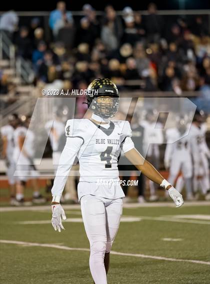 Thumbnail 3 in Gardner-Edgerton vs. Blue Valley (KSHSAA 6A Sub-State) photogallery.