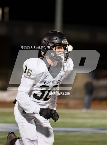 Thumbnail 1 in Gardner-Edgerton vs. Blue Valley (KSHSAA 6A Sub-State) photogallery.
