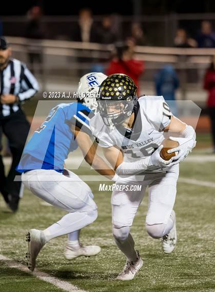Thumbnail 2 in Gardner-Edgerton vs. Blue Valley (KSHSAA 6A Sub-State) photogallery.