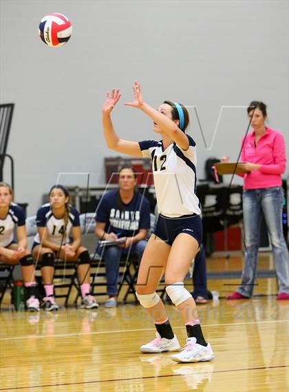 Thumbnail 1 in Aquinas vs. Blue Springs photogallery.