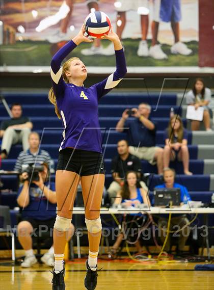 Thumbnail 1 in Aquinas vs. Blue Springs photogallery.
