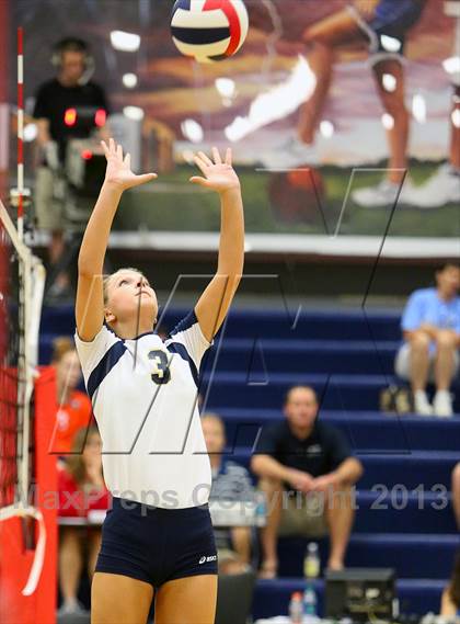 Thumbnail 1 in Aquinas vs. Blue Springs photogallery.