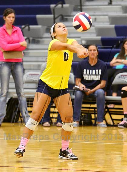 Thumbnail 3 in Aquinas vs. Blue Springs photogallery.