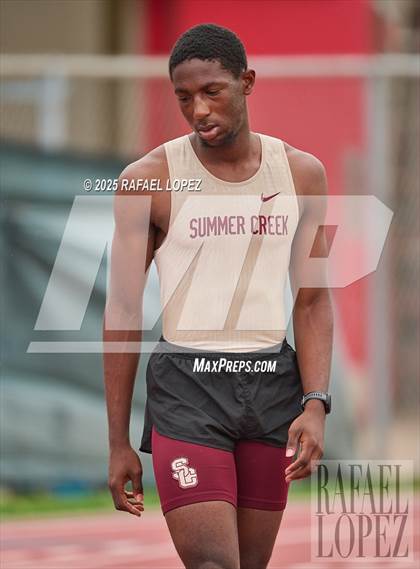 Thumbnail 2 in UIL 6A Track & Field District Prelims (400M) photogallery.